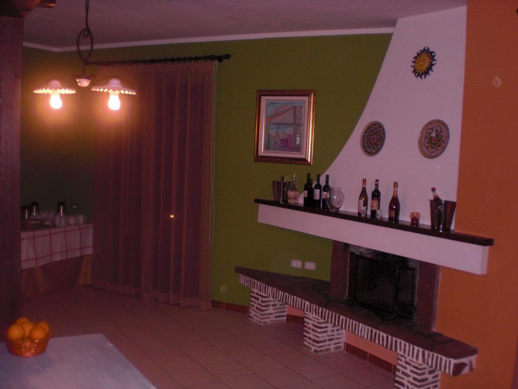 A Giummara Guest House มาร์ซาลา ภายนอก รูปภาพ